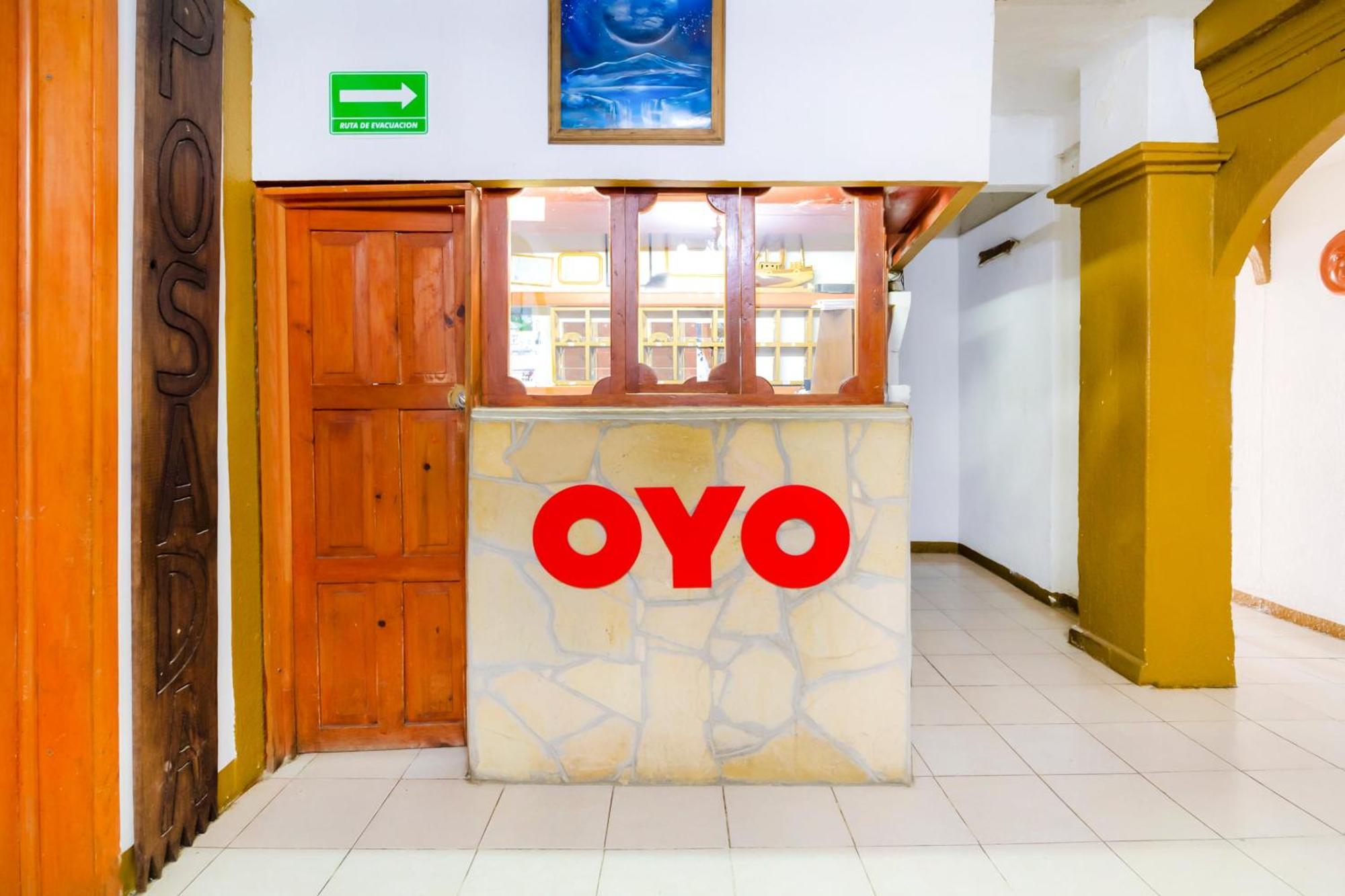 Oyo Hotel La Luna, Templo De Santo Domingo De Guzman San Cristóbal de Las Casas Εξωτερικό φωτογραφία
